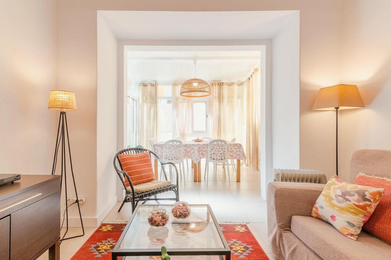 Alm- Spacious. Sunny. Patio. Quiet Area. Fast Wifi Lisboa Eksteriør billede