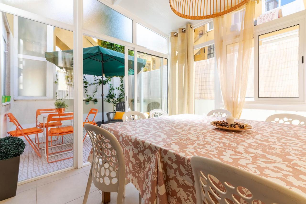 Alm- Spacious. Sunny. Patio. Quiet Area. Fast Wifi Lisboa Eksteriør billede